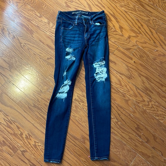 American eagle superstretch regular jeans size 2 with rips. - Picture 1 of 3
